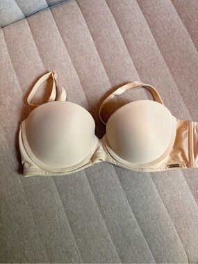 La Vie En Rose Strapless Convertible Bra - Nude